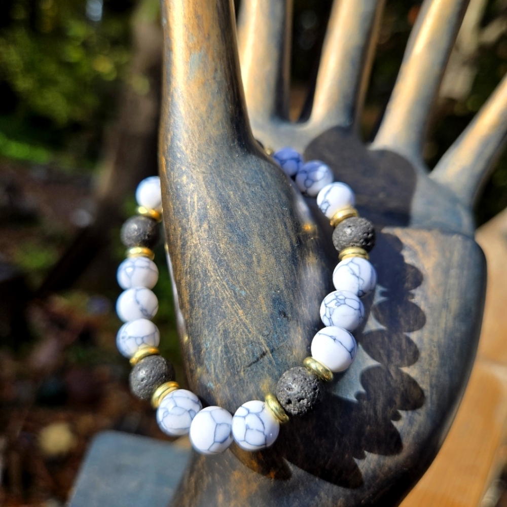 Howlite & volcanic natural crystal gemstone stretch bracelet